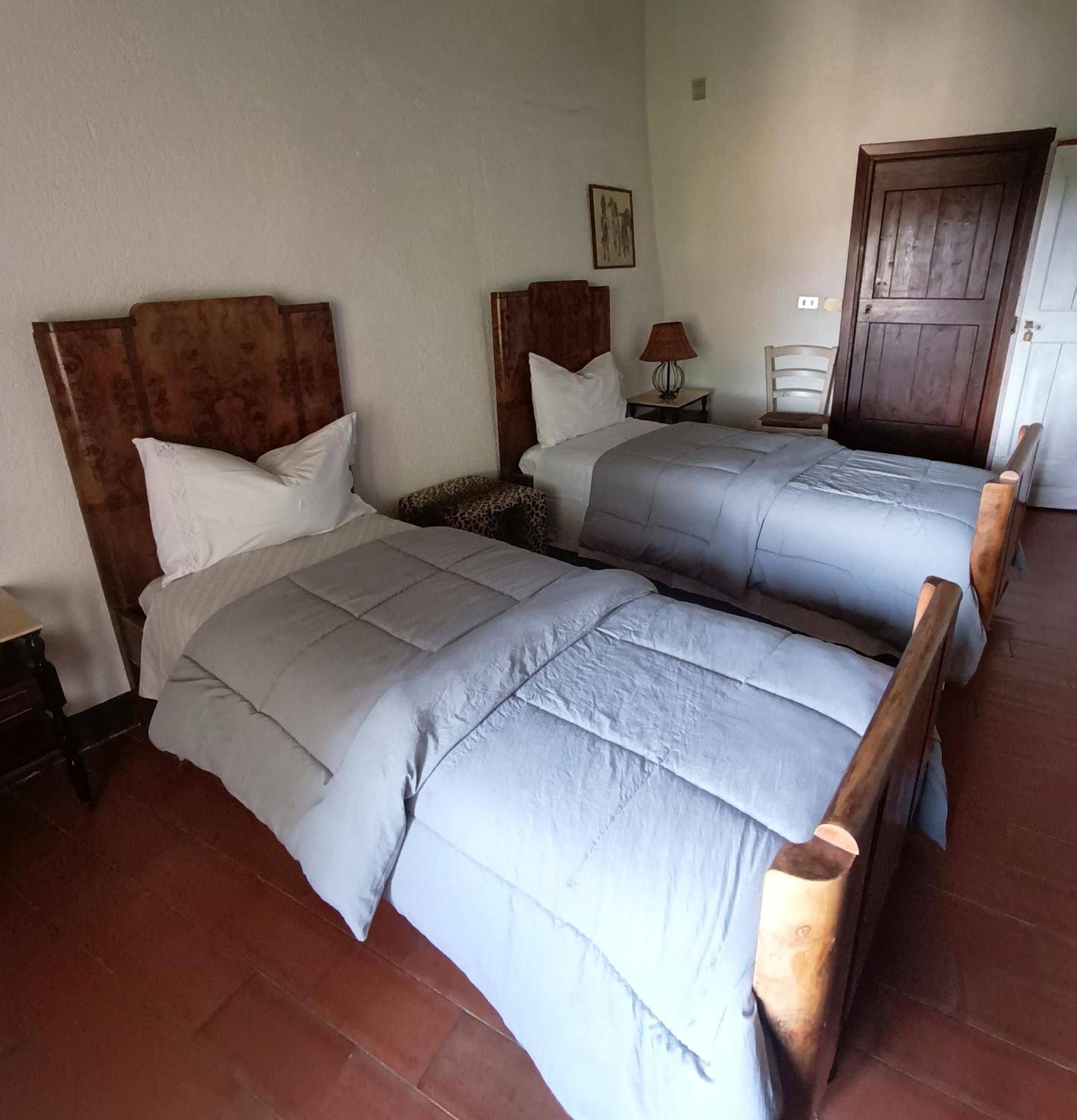 Pilgrim Rooms 구비오 객실 사진